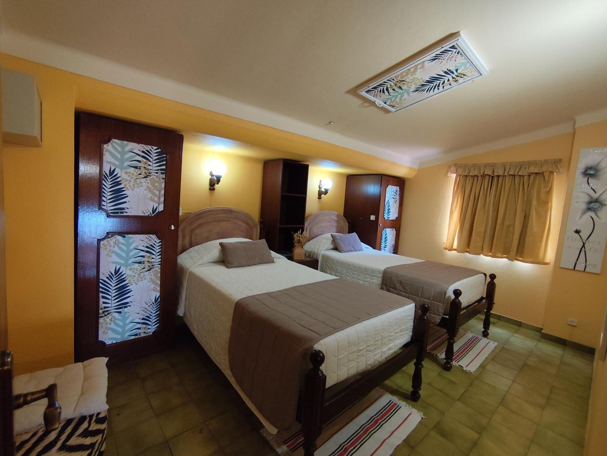 Apartamentos Turisticos Praia Grande Ferragudo  Exteriör bild