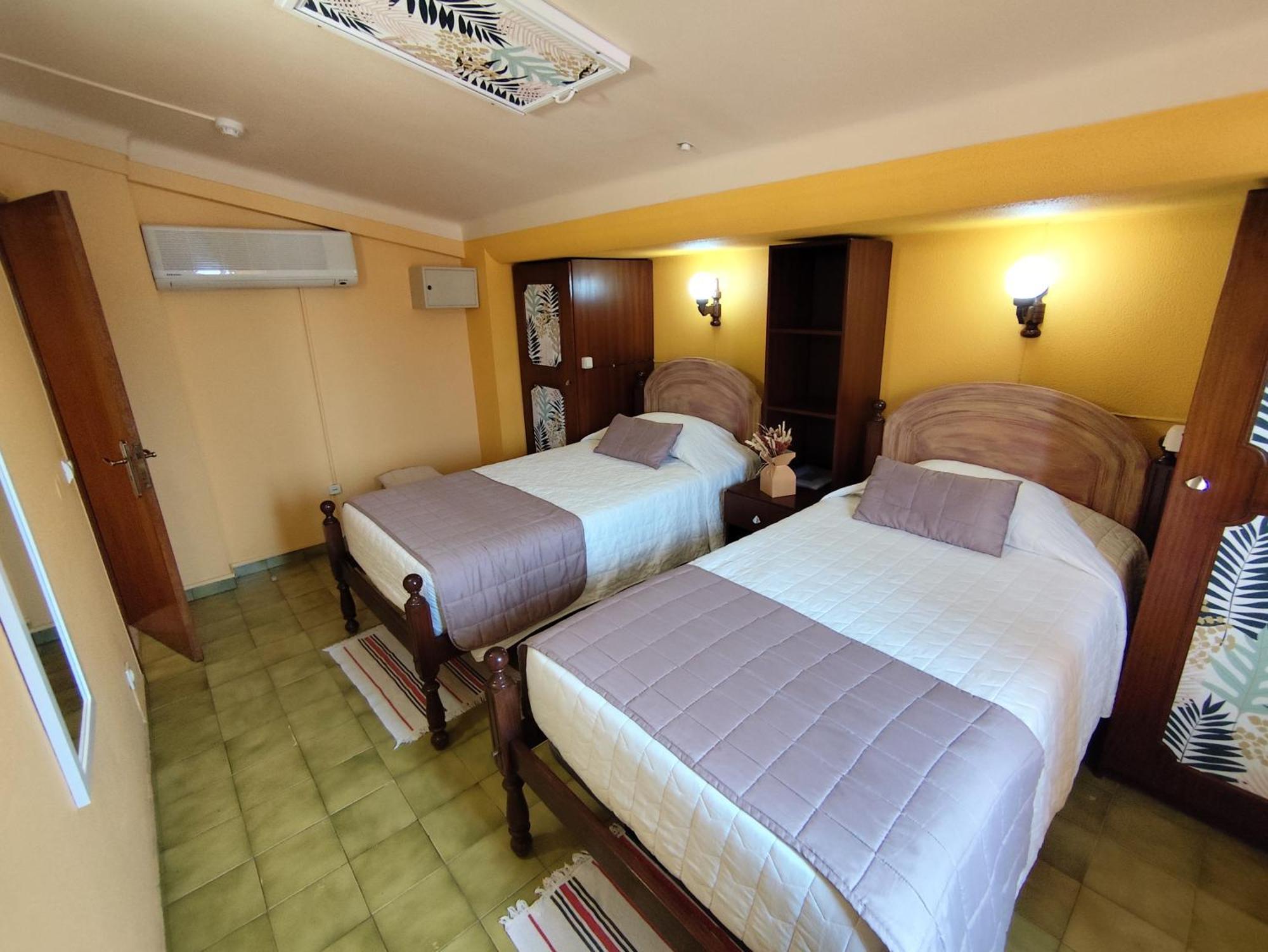 Apartamentos Turisticos Praia Grande Ferragudo  Exteriör bild
