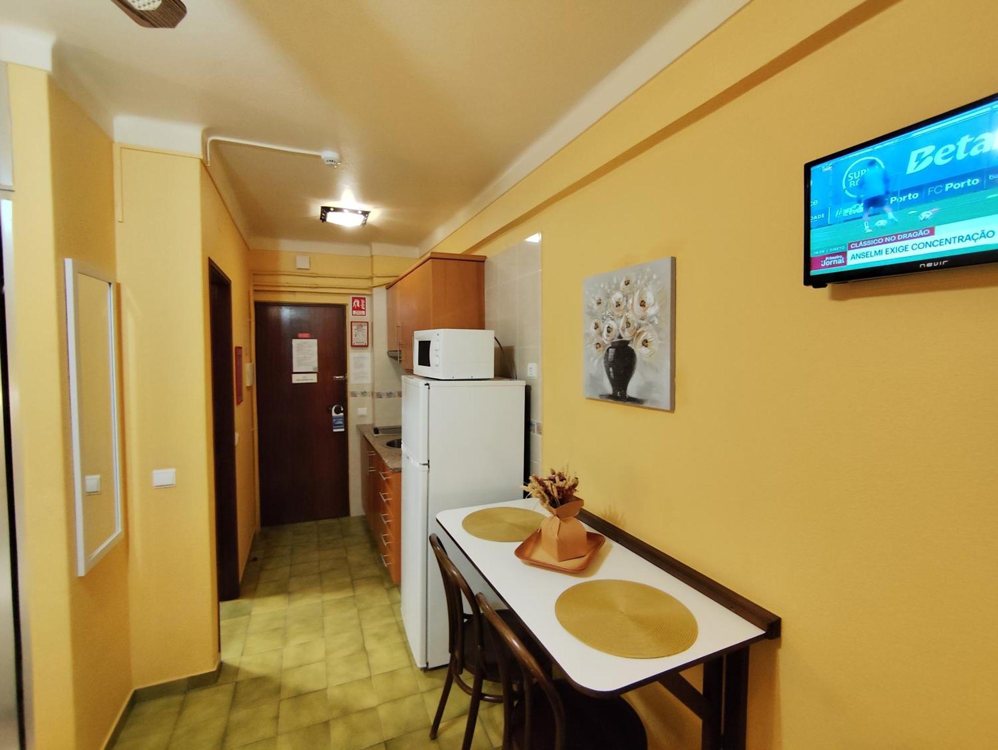 Apartamentos Turisticos Praia Grande Ferragudo  Exteriör bild